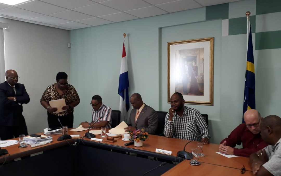 De regering en de Vakbonden ondertekenen de Overeenkomst van Bramendi