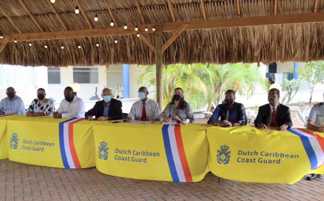 Gobièrnu i Sindikatonan di Gobièrnu a firma akuerdo di formashon di Wardakosta